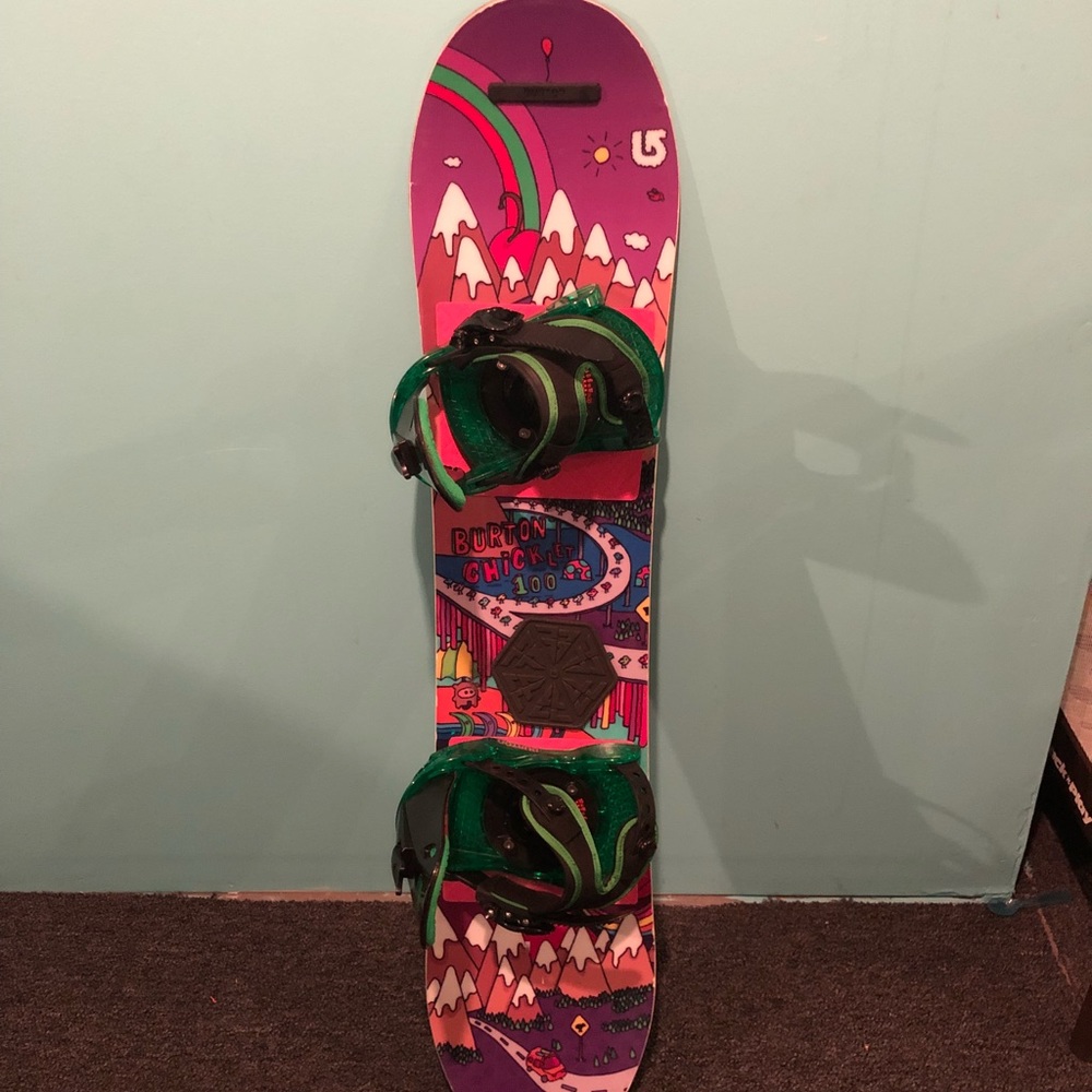 Burton chicklet 100 snowboard with bindings-kids